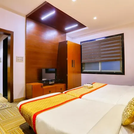 The Ashoka Hotel Indore Exterior photo