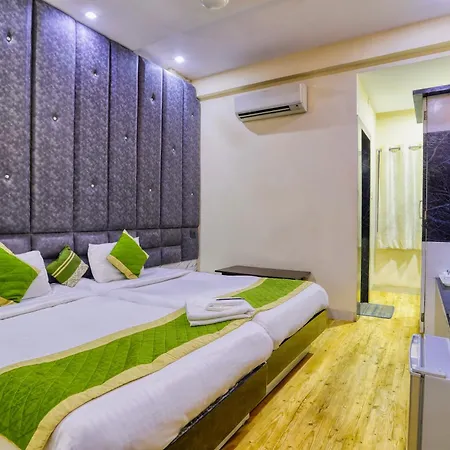 The Ashoka Hotel Indore Exterior photo