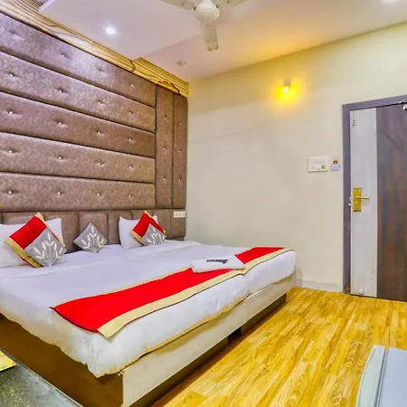 The Ashoka Hotel Indore Exterior photo